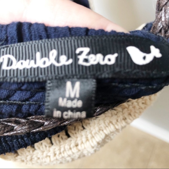 Double Zero Boho Crochet, Navy Ruffled Top Sz  M - Picture 5 of 9